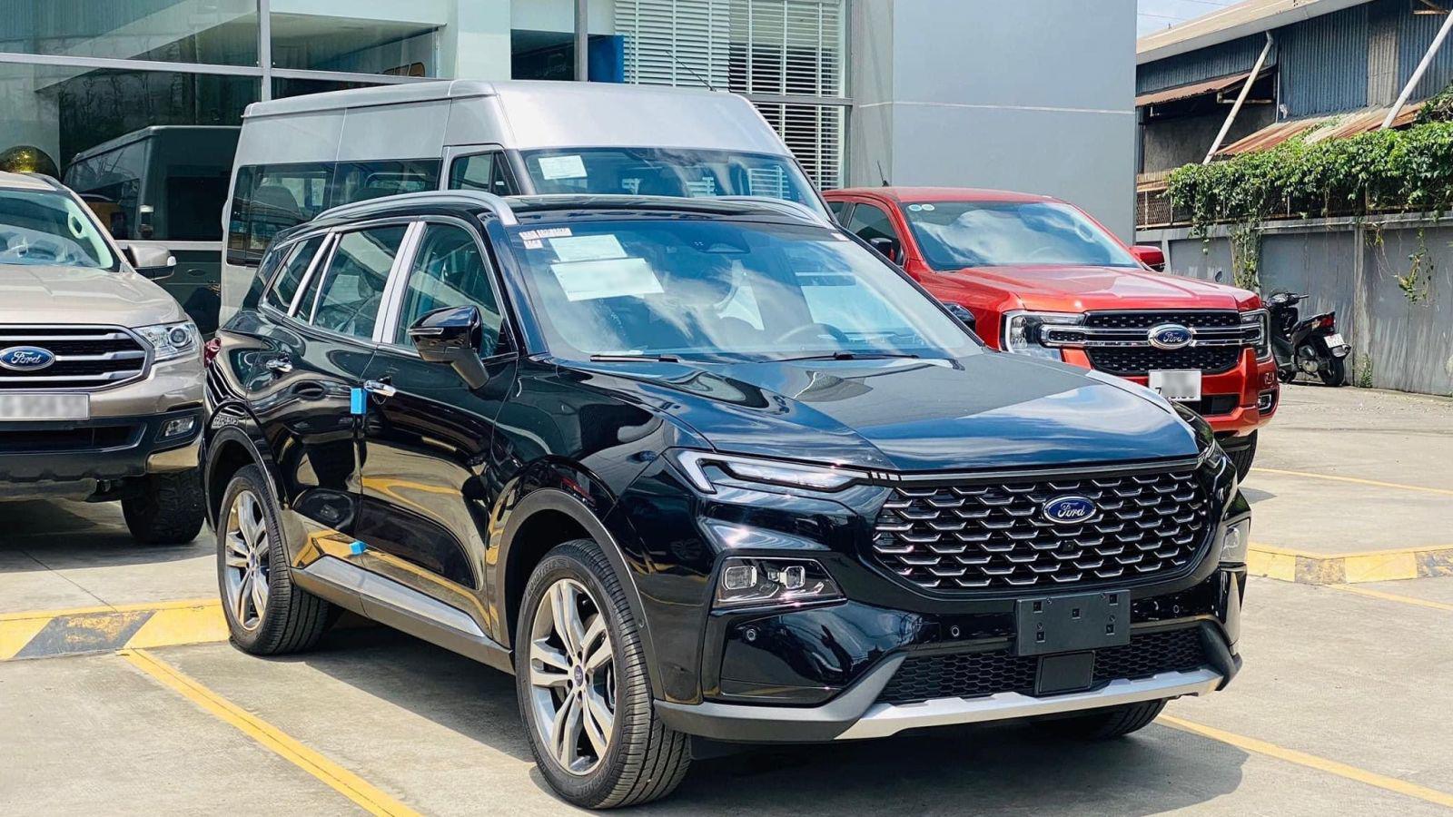 Tăng sức ép với Mazda CX-5, Ford Territory tiếp tục giảm giá mạnh - 2