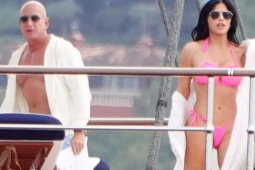 1684310492-972-thumbnail-width740height555_anh_cat_3_2 Tỷ phú Jeff Bezos khoe cơ bắp cùng bạn gái "nóng bỏng" trên siêu du thuyền