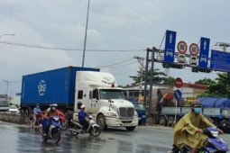 1727154782-954-adt1718355790-lai-xe-mua-mua-azgf-9972__anh_cat_3_2-1727154783-width720height480 Chưa có bằng lái ô tô có được thi bằng lái xe hạng E?