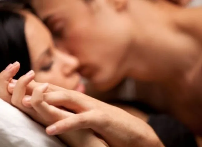 Yếu sinh lý và xuất tinh sớm là hai hiện tượng rối loạn sinh lý thường gặp ở nam giới. Trong cộng đồng và ngay cả với nam giới cũng rất nhiều người nhầm lẫn hai khái niệm này. Ảnh minh họa: Internet