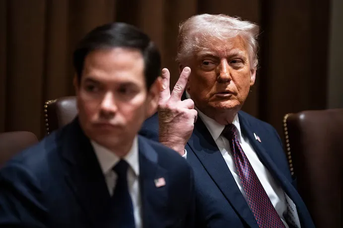 Tổng thống Mỹ Donald Trump và Ngoại trưởng Mỹ Marco Rubio trong cuộc họp nội các hồi tháng 3. Ảnh: WASHINGTON POST