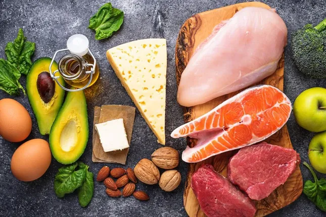 Người bị đột quỵ nên chọn thịt nạc, thịt gia cầm và không sử dụng chất béo bão hóa hoặc chất béo chuyển hóa khi chế biến. Ảnh minh họa: Internet