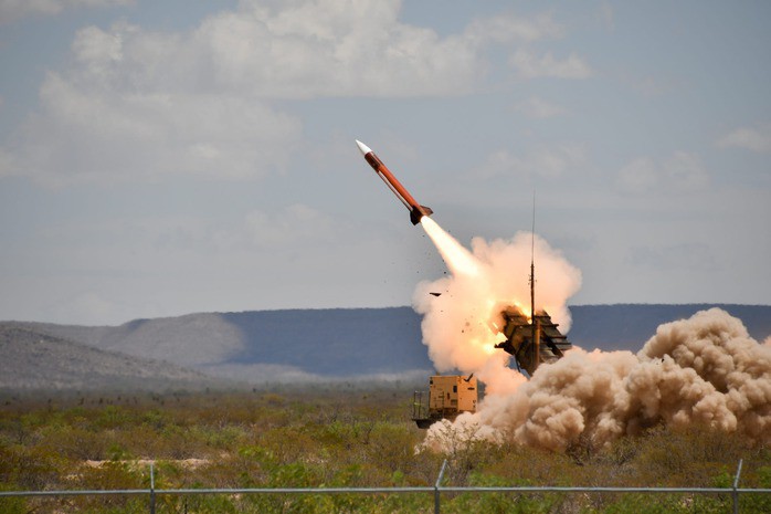 Tên lửa Patriot khai hoả.. Ảnh: US Army