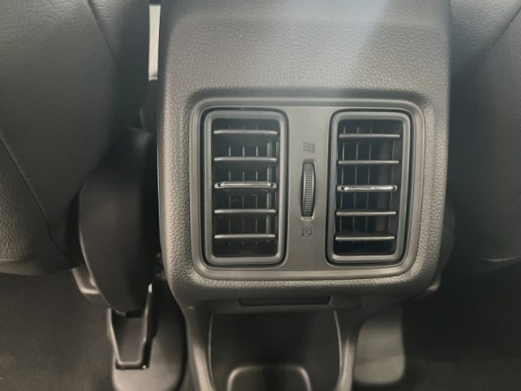 1ahondahrv7-1749491884-855-width740height555 So găng HR-V và Corolla Cross Hybrid: Ai là "gà chiến", ai là "thóc vàng"? - 9