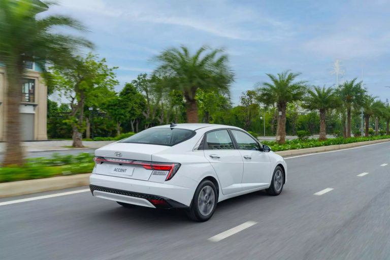 accen20253-1750331346-894-width768height512 Cuộc chiến "giá lăn bánh" dưới 500 triệu: Attrage, Vios hay Accent? - 6