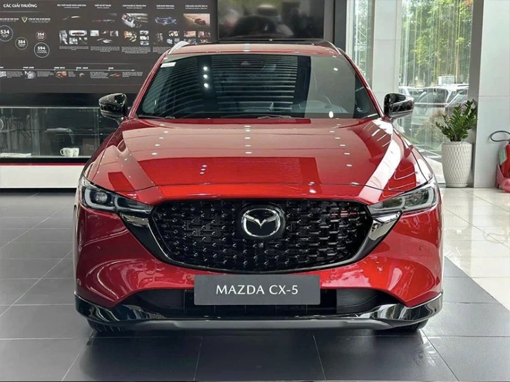acx57-1751124487-789-width740height555 CX-5, Outlander: Xe Nhật "sang hóa", chủ xe Việt có thực sự cần? - 6