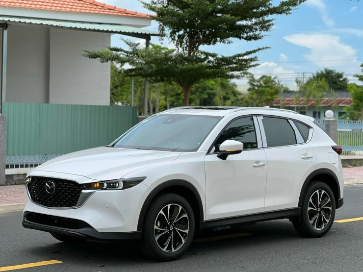 acx58-1751124604-63-width740height555 CX-5, Outlander: Xe Nhật "sang hóa", chủ xe Việt có thực sự cần? - 15