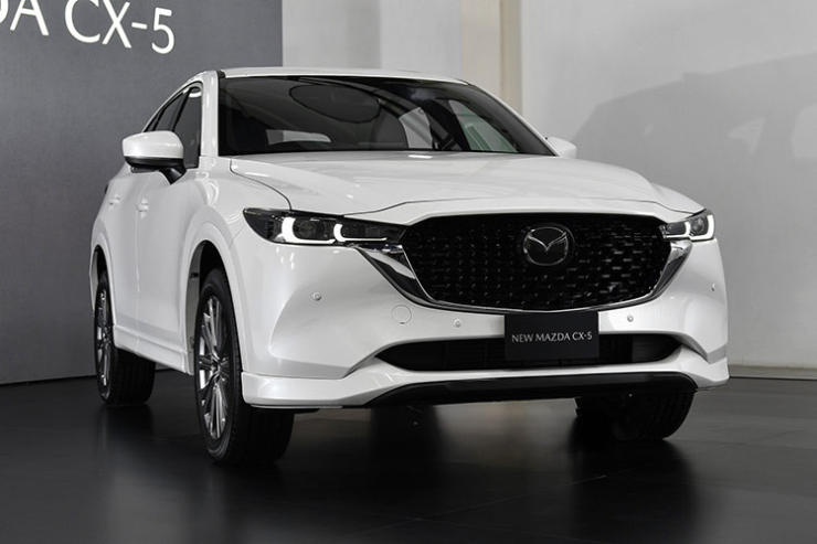 cx5hotnew-1749816081-467-width740height493 Honda CR-V, Mazda CX-5: Chủ xe Việt đau đầu giữa bảo dưỡng hãng và ngoài hãng - 2