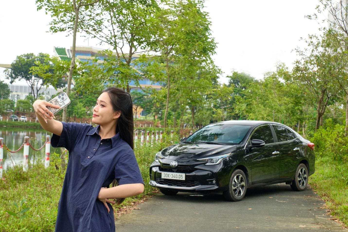 Huyền Trang lựa chọn Vios là bạn đồng hành tin cậy hàng ngày.