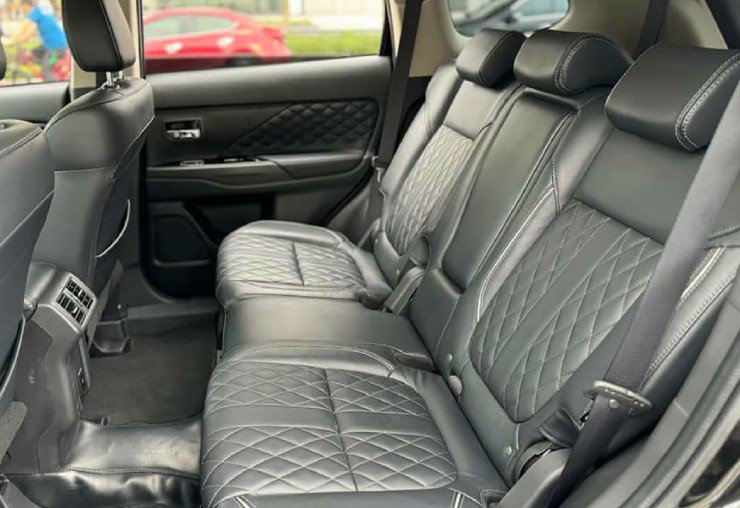 Mitsubishi Outlander liệu còn "đất sống" tại thị trường trong nước - 6