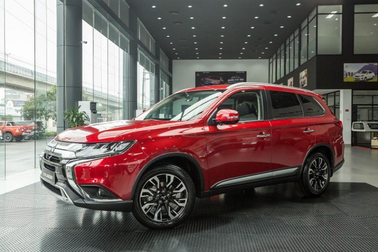 Mitsubishi Outlander liệu còn "đất sống" tại thị trường trong nước - 3