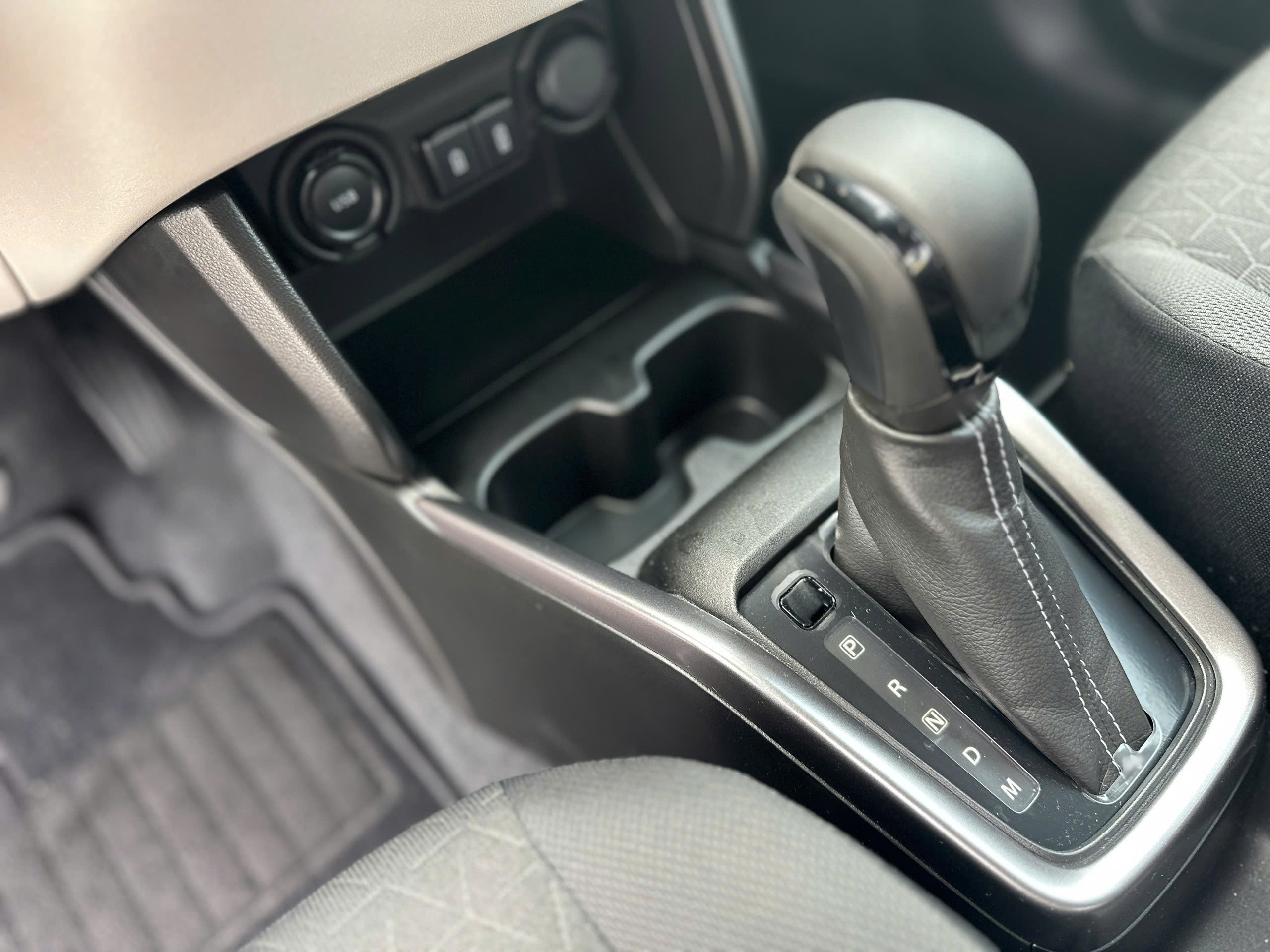 Ra mắt Suzuki Swift động cơ lai Hybrid, giá từ 569 triệu đồng - 12