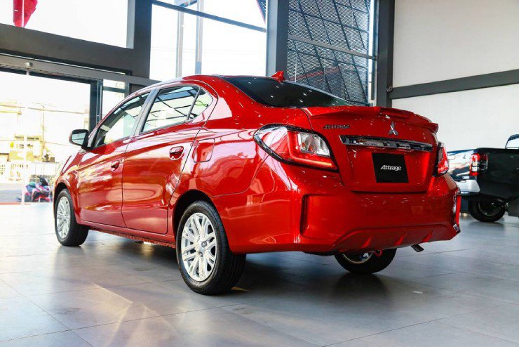 solutonew3-1749552856-193-width740height494 Soluto giá rẻ: Đánh bật Vios, Accent khỏi cuộc chơi taxi? - 12
