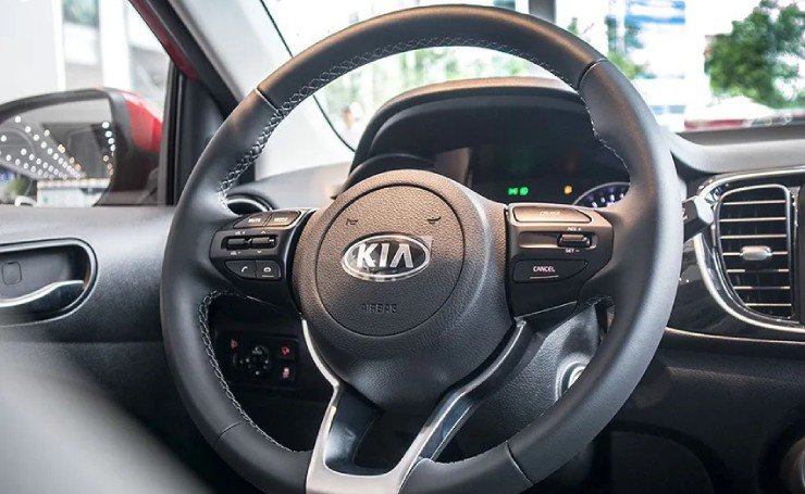 solutonew4-1749552831-431-width740height455 Soluto giá rẻ: Đánh bật Vios, Accent khỏi cuộc chơi taxi? - 9