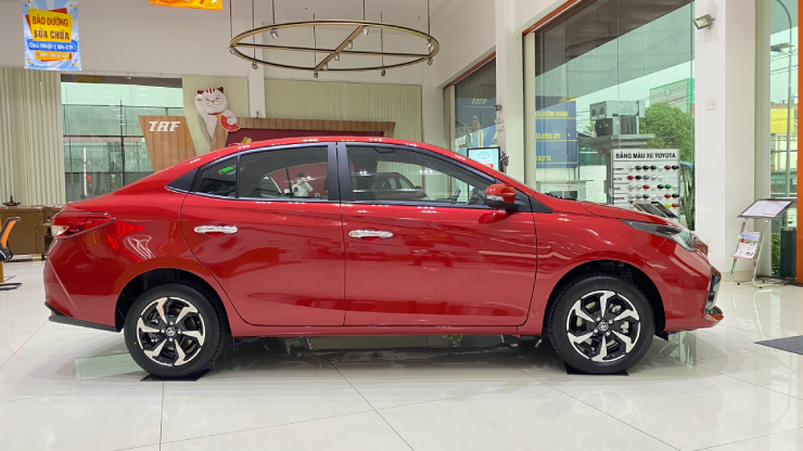 vios11-1750331392-901-width740height416 Cuộc chiến "giá lăn bánh" dưới 500 triệu: Attrage, Vios hay Accent? - 12