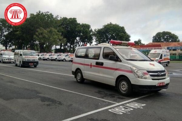 Xe cứu thương đang làm nhiệm vụ lùi xe trên đường cao tốc bị phạt bao nhiêu theo Nghị định 168?