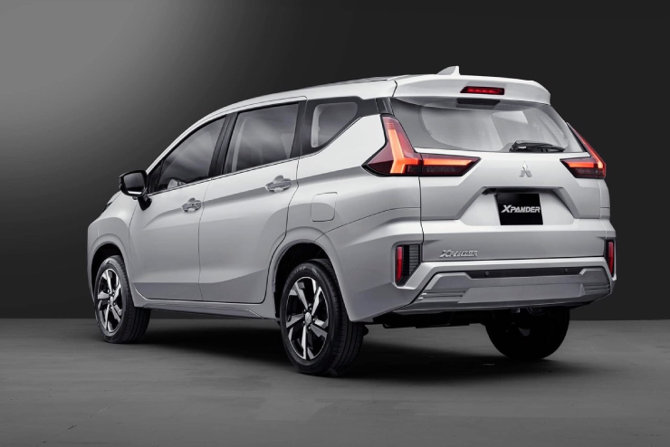 xpander12-1750849657-44-width740height494 Mitsubishi Xpander: “Bán ầm ầm” dù bị chê an toàn kém xa các đối thủ - 13